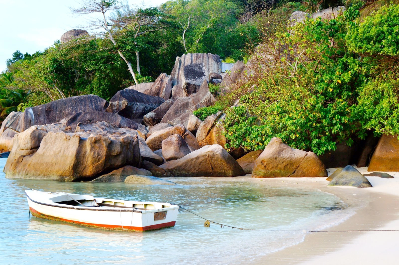 Anse aux Poules Bleues
