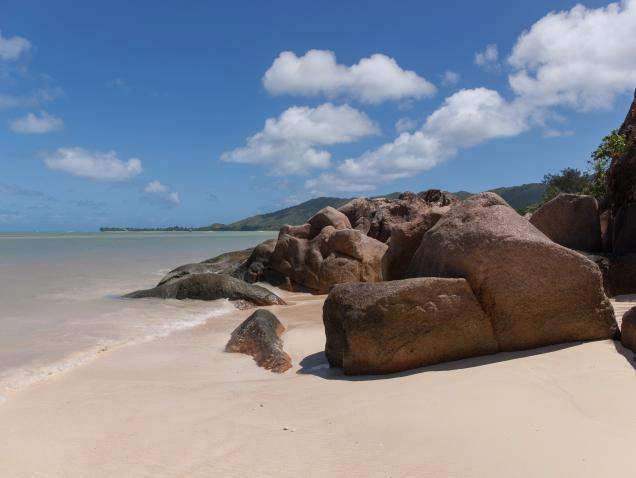 Anse Bateau